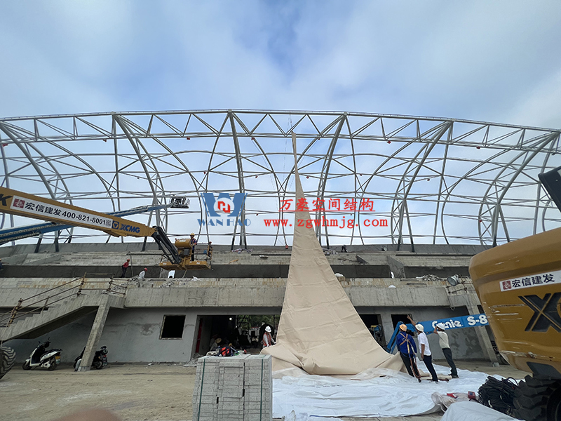 體育場膜結(jié)構(gòu) 體育場膜結(jié)構(gòu)