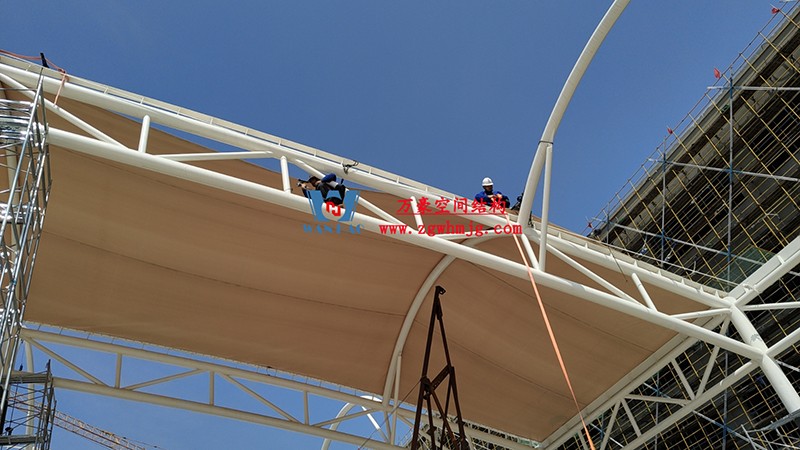 勞動最光榮，致敬一線工作者！