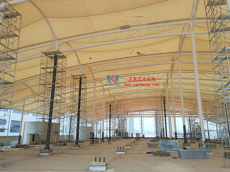 浙江真愛毯業(yè)科技有限公司廠房三屋面膜結(jié)構(gòu)工程完工大吉！