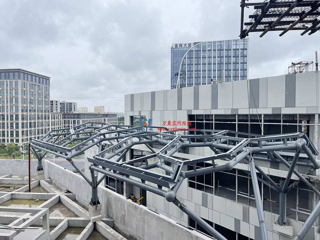 已完工，這個ETFE氣枕商業(yè)天幕閃亮登場！