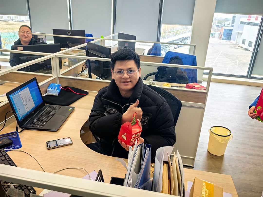 關(guān)愛員工，愛在萬豪|暖心平安夜，傳遞“蘋”安幸福