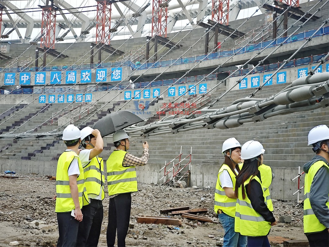 標(biāo)桿引領(lǐng)，智啟未來(lái)——萬(wàn)豪集團(tuán)營(yíng)銷、設(shè)計(jì)與技術(shù)骨干共赴無(wú)錫奧體中心，現(xiàn)場(chǎng)觀摩學(xué)習(xí)解鎖“創(chuàng)新密碼”