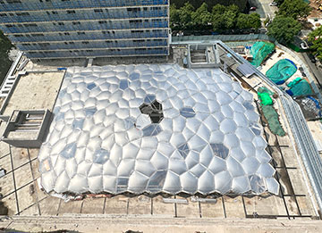 安吉昌碩小區(qū)中庭廣場ETFE氣枕天幕即將完工！