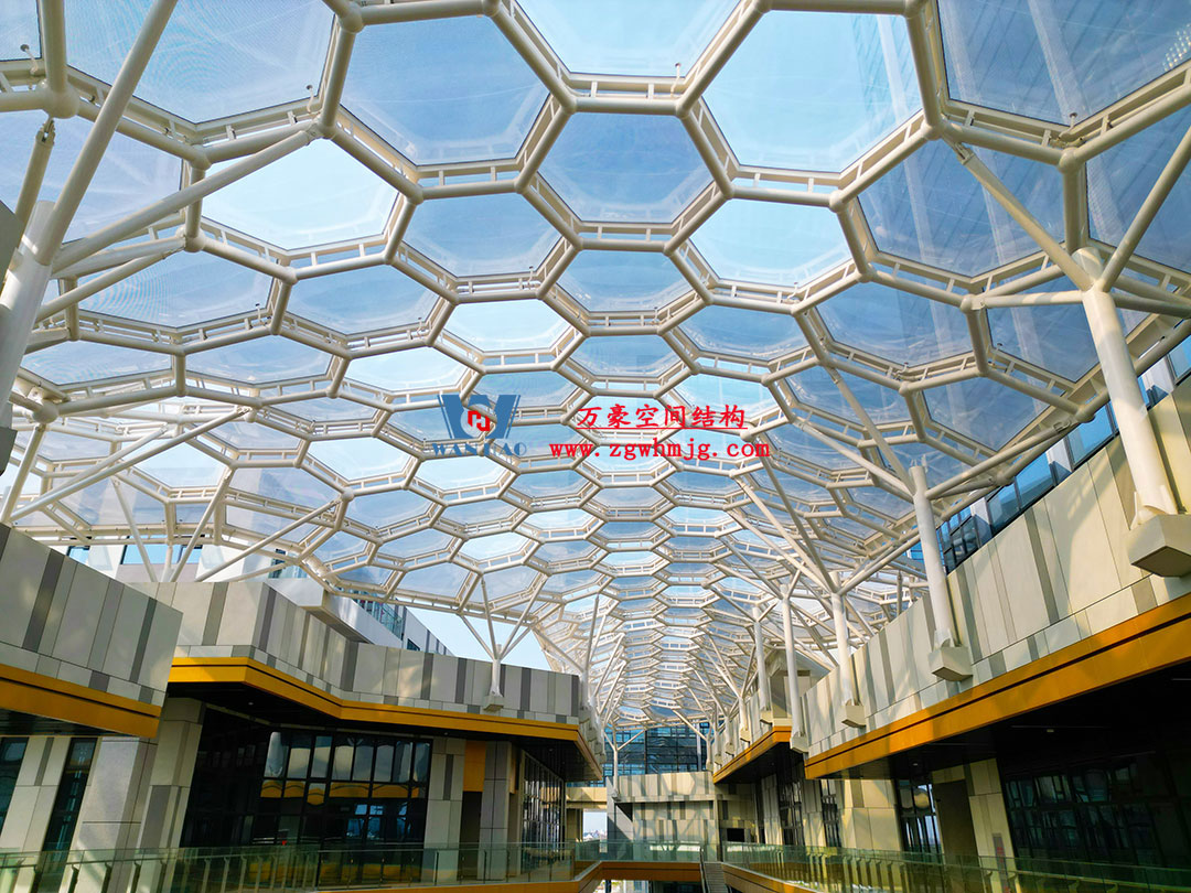 ETFE膜材有什么優(yōu)點(diǎn)？ETFE膜結(jié)構(gòu)有哪些分類？