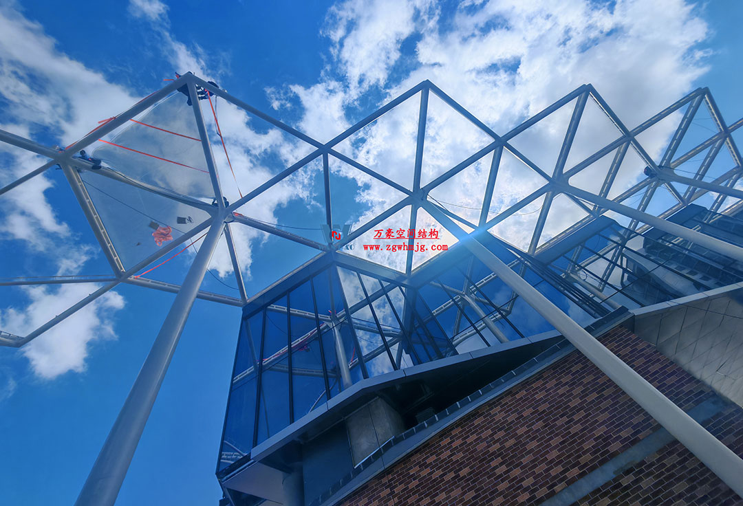 ETFE膜結(jié)構(gòu)景觀建筑：不止于“美”的建筑革命