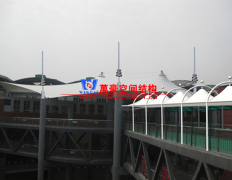 天橋膜結(jié)構(gòu)是什么？膜結(jié)構(gòu)天橋有哪些特征特點(diǎn)？