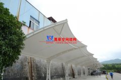 膜結(jié)構(gòu)車棚表面為什么會(huì)有污垢？解決方法是什么？