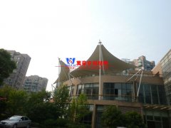 膜結(jié)構(gòu)和傳統(tǒng)結(jié)構(gòu)對比有哪些優(yōu)勢？膜結(jié)構(gòu)建筑有哪些突出的特點(diǎn)？