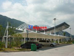 膜結(jié)構(gòu)車棚的隔熱性能如何？怎么增強(qiáng)膜結(jié)構(gòu)車棚隔熱效果？