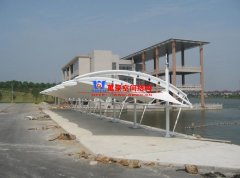 膜結(jié)構(gòu)車棚與塑膠車棚對比有哪些優(yōu)勢？